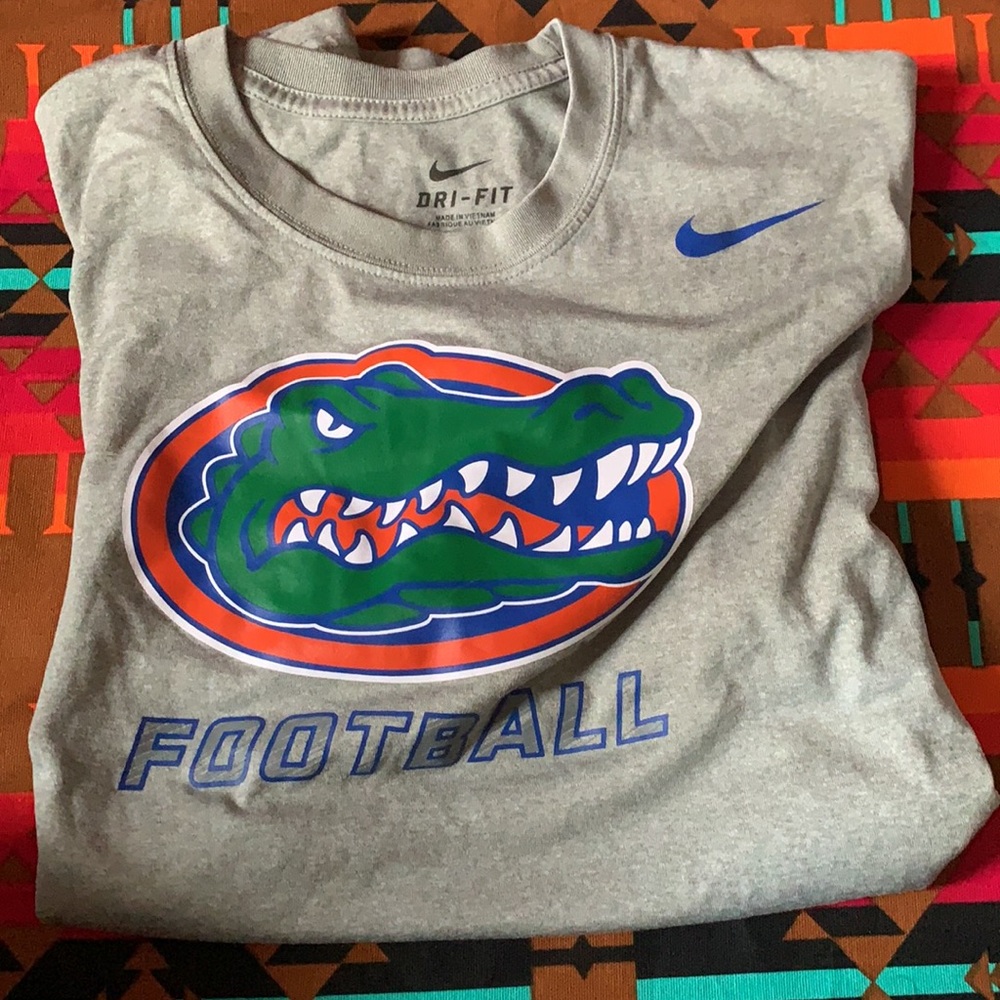 Men’s large Nike dri-fit Florida football short sleeve shirt